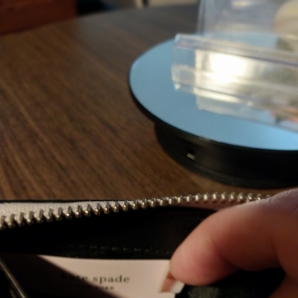 Kate Spade Long Wallet - Picture 6 of 8